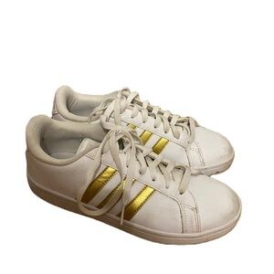 Adidas Superstar Sneakers Gold Sz 8 Women’s Shoes White